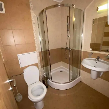 Royal Sun, 4 People, 600 M From The Sea ساني بيتش