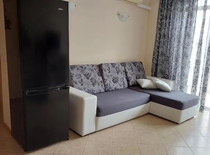 Royal Sun, 4 People, 600 M From The Sea Апартаменты