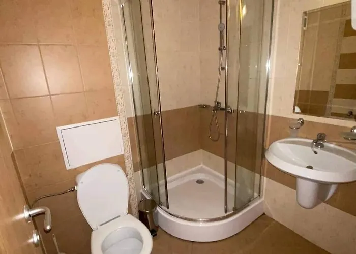 Royal Sun, 4 People, 600 M From The Sea Солнечный берег